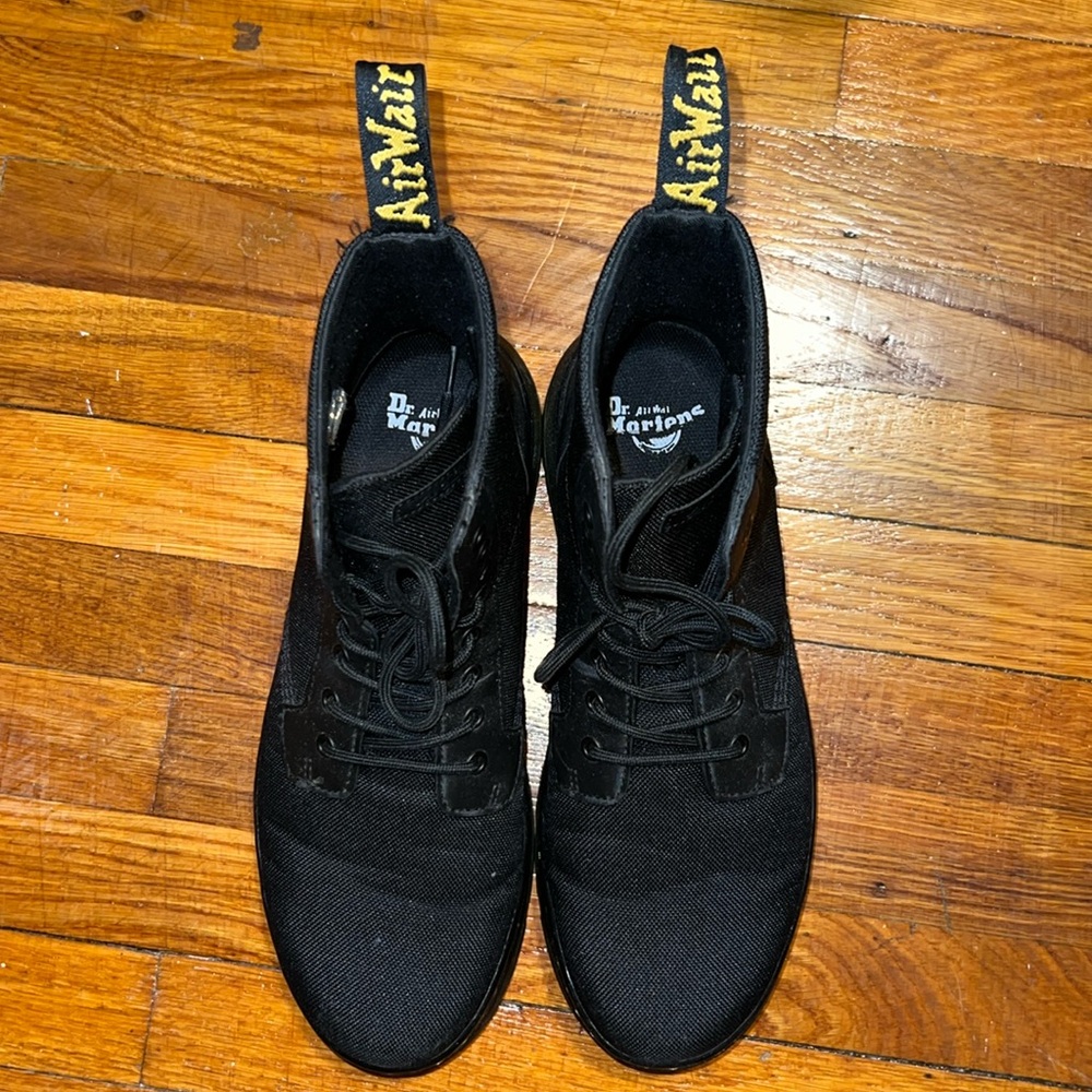 Dr. Martens MENS COMBS POLY CASUAL BOOTS
